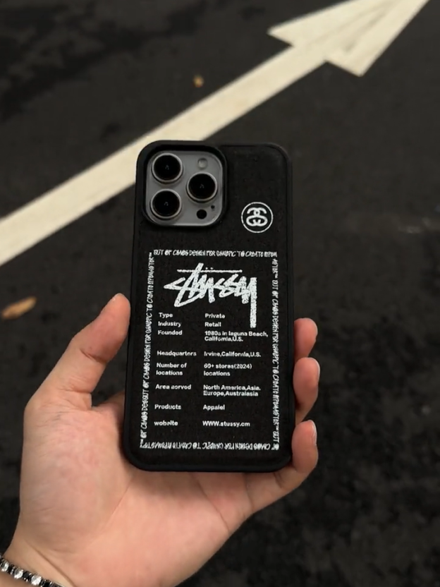 斯圖西磁吸炭黑磨砂手機殼